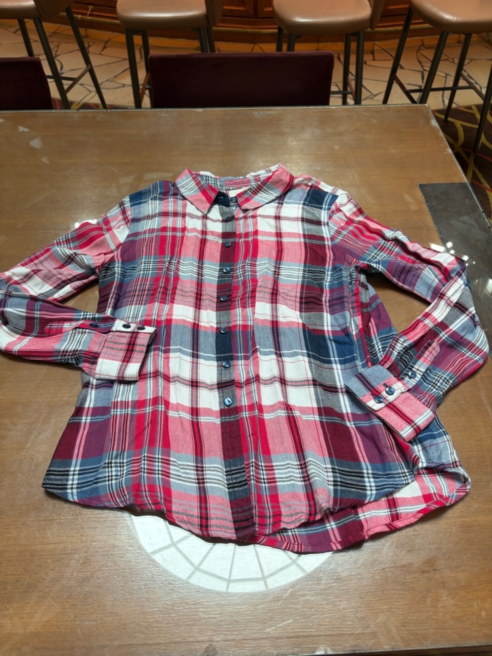 Olive & Oak Lightweight Long sleeve Red, Navy & White Plaid Button-Down Shirt M
